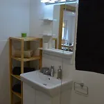 Eckert 아파트 *